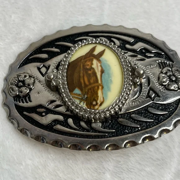 Sold - Picture 5 of 9